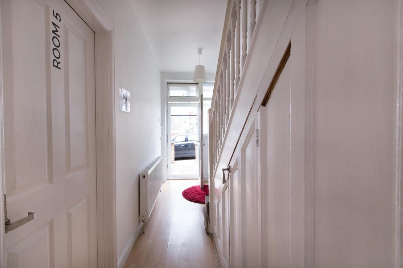 Tooting Bec Rooms By Dc London Rooms Exterior photo
